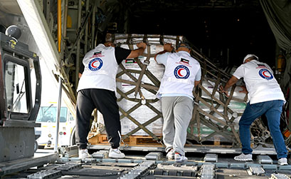 40 طناً من المساعدات الغذائية إلى غزة